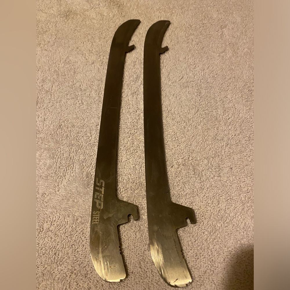 Step Steel Hockey ST Pro XS Steel Runners CCM Size 287 D8